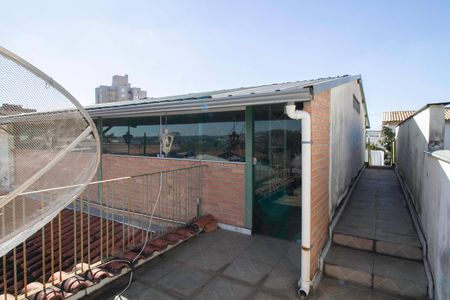 Casa à venda com 276m², 4 quartos e 3 vagas Casa à venda com 276m², 4 quartos e 3 vagasTerraço