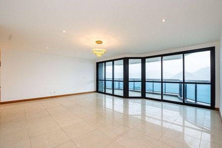 Apartamento à venda com 4 quartos, 220m² em Boa Viagem, Niterói