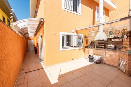 Casa à venda com 170m², 3 quartos e 4 vagas Casa à venda com 170m², 3 quartos e 4 vagasQuintal