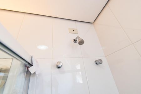 Casa à venda com 170m², 3 quartos e 4 vagas Casa à venda com 170m², 3 quartos e 4 vagasBanheiro da suíte 2