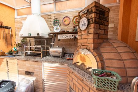 Casa à venda com 170m², 3 quartos e 4 vagas Casa à venda com 170m², 3 quartos e 4 vagasChurrasqueira