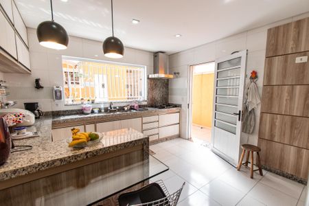 Casa à venda com 170m², 3 quartos e 4 vagas Casa à venda com 170m², 3 quartos e 4 vagasCozinha