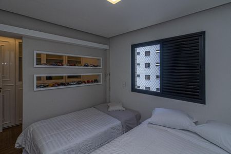 Apartamento à venda com 176m², 3 quartos e 3 vagas Apartamento à venda com 176m², 3 quartos e 3 vagasSuíte 1