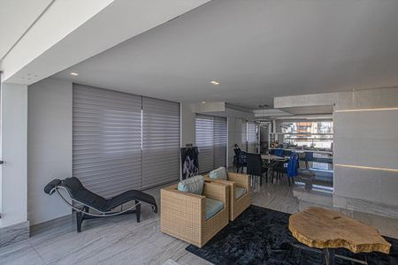 Apartamento à venda com 176m², 3 quartos e 3 vagas Apartamento à venda com 176m², 3 quartos e 3 vagasSala