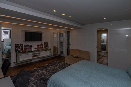 Apartamento à venda com 176m², 3 quartos e 3 vagas Apartamento à venda com 176m², 3 quartos e 3 vagasSuíte 2