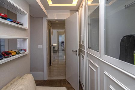 Apartamento à venda com 176m², 3 quartos e 3 vagas Apartamento à venda com 176m², 3 quartos e 3 vagasSuíte 1