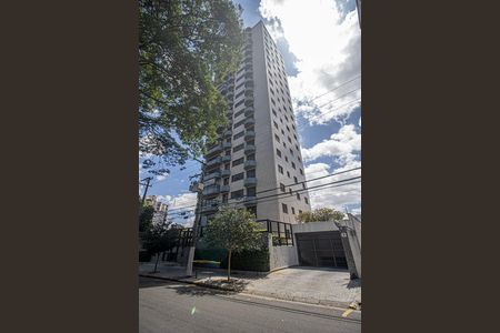 Apartamento à venda com 176m², 3 quartos e 3 vagas Apartamento à venda com 176m², 3 quartos e 3 vagasFachada