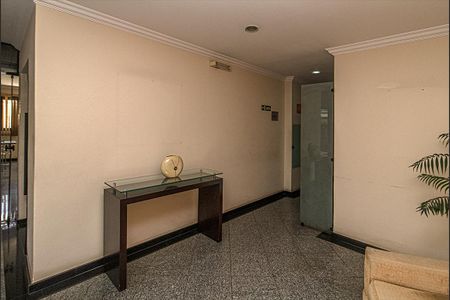 Apartamento à venda com 176m², 3 quartos e 3 vagas Apartamento à venda com 176m², 3 quartos e 3 vagasÁrea comum