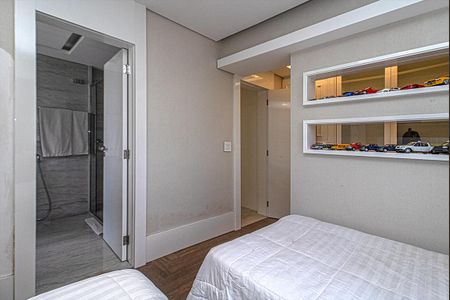 Apartamento à venda com 176m², 3 quartos e 3 vagas Apartamento à venda com 176m², 3 quartos e 3 vagasSuíte 1