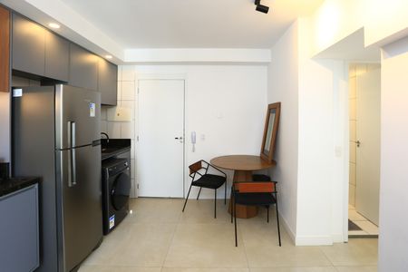 Sala de apartamento para alugar com 2 quartos, 39m² em Cidade Jardim, São Paulo