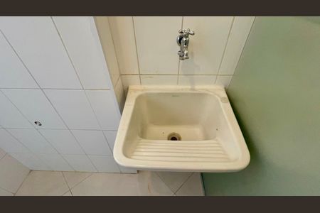 Apartamento à venda com 47m², 1 quarto e 1 vaga Apartamento à venda com 47m², 1 quarto e 1 vagaÁrea de Serviço