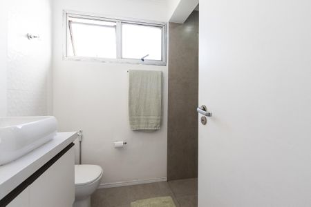 Apartamento à venda com 62m², 2 quartos e 1 vaga Apartamento à venda com 62m², 2 quartos e 1 vagaBanheiro da Suíte