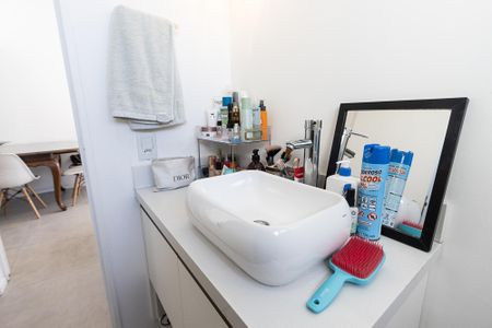 Apartamento à venda com 62m², 2 quartos e 1 vaga Apartamento à venda com 62m², 2 quartos e 1 vagaBanheiro da Suíte