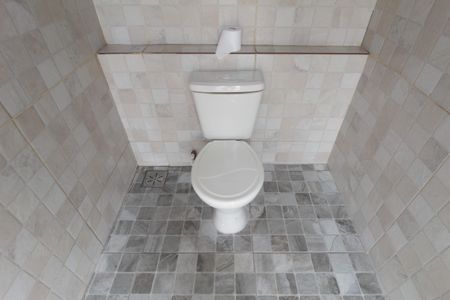 Casa à venda com 450m², 4 quartos e 5 vagasBanheiro da Área Externa 1