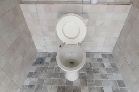 Casa à venda com 450m², 4 quartos e 5 vagasBanheiro da Área Externa 2