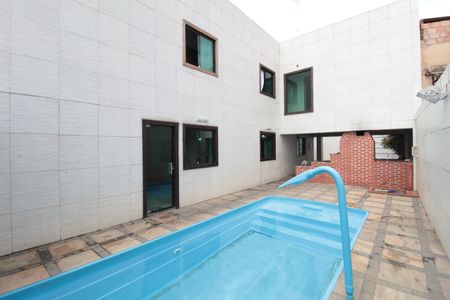 Casa à venda com 450m², 4 quartos e 5 vagasPiscina
