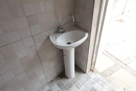 Casa à venda com 450m², 4 quartos e 5 vagasBanheiro da Área Externa 2