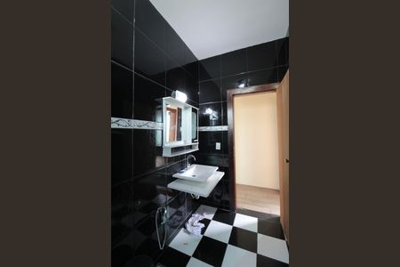 Casa à venda com 450m², 4 quartos e 5 vagasBanheiro da Suíte