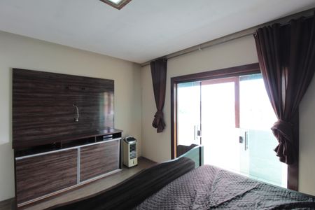 Casa à venda com 450m², 4 quartos e 5 vagasSuíte