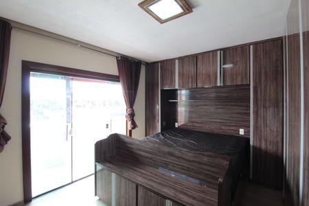 Casa à venda com 450m², 4 quartos e 5 vagasSuíte