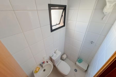 Apartamento à venda com 202m², 3 quartos e 4 vagasBanheiro de serviço