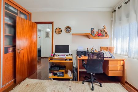 Apartamento à venda com 202m², 3 quartos e 4 vagasQuarto 1