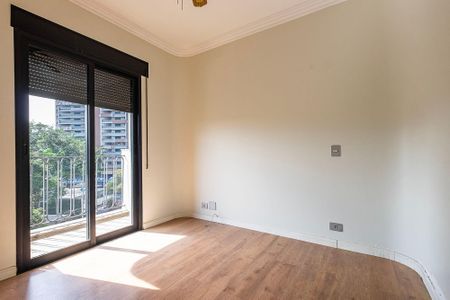 Apartamento à venda com 196m², 3 quartos e 3 vagas Apartamento à venda com 196m², 3 quartos e 3 vagasSuíte 1