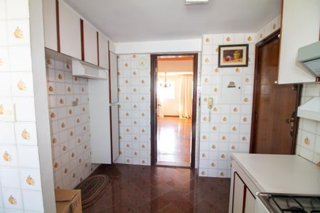 Apartamento para alugar com 93m², 2 quartos e 2 vagasCozinha