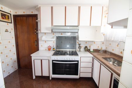 Apartamento para alugar com 93m², 2 quartos e 2 vagasCozinha