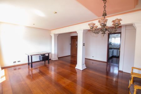 Apartamento para alugar com 93m², 2 quartos e 2 vagasSala