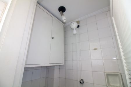 Apartamento para alugar com 93m², 2 quartos e 2 vagasBanheiro de Serviço