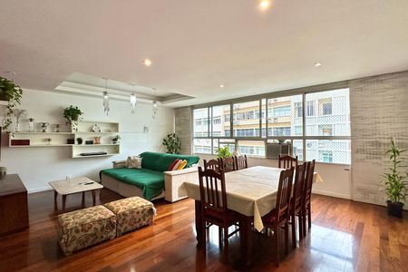 Apartamento à venda com 135m², 3 quartos e 1 vagaSala