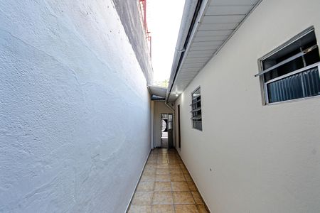 Casa à venda com 57m², 2 quartos e 1 vaga Casa à venda com 57m², 2 quartos e 1 vagaCorredor