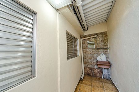 Casa à venda com 57m², 2 quartos e 1 vaga Casa à venda com 57m², 2 quartos e 1 vagaÁrea de Serviço