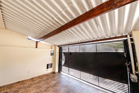 Casa à venda com 57m², 2 quartos e 1 vaga Casa à venda com 57m², 2 quartos e 1 vagaGaragem