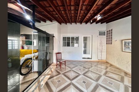 Casa à venda com 200m², 6 quartos e 4 vagasGaragem