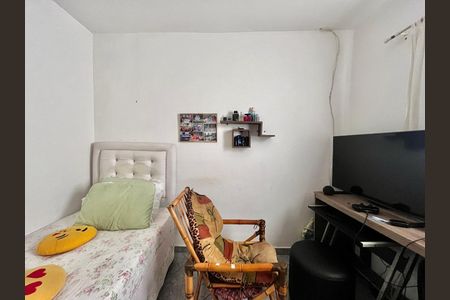 Casa à venda com 200m², 6 quartos e 4 vagasQuarto 1