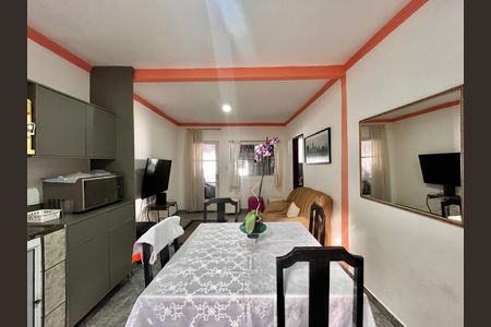 Sala/Cozinha de casa à venda com 6 quartos, 200m² em Parque Taquaral, Campinas