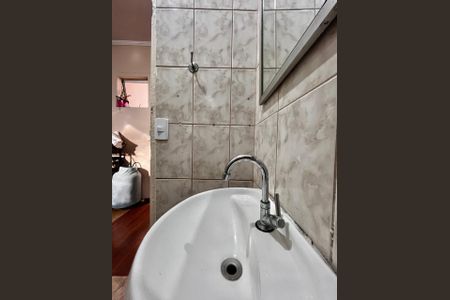 Casa à venda com 200m², 6 quartos e 4 vagasCasa 2 - Banheiro