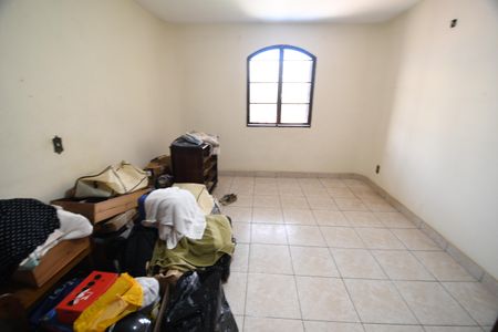 Casa à venda com 325m², 6 quartos e 3 vagasQuarto 3 - Casa 2