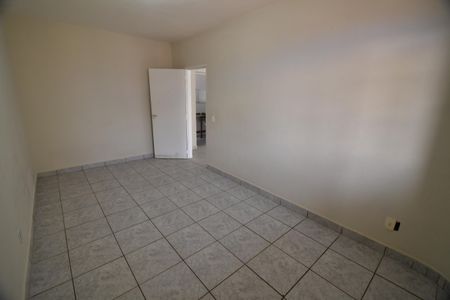 Casa à venda com 325m², 6 quartos e 3 vagasQuarto 2