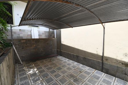 Casa à venda com 325m², 6 quartos e 3 vagasGaragem