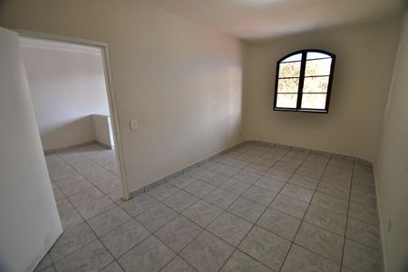 Casa à venda com 325m², 6 quartos e 3 vagasQuarto 2