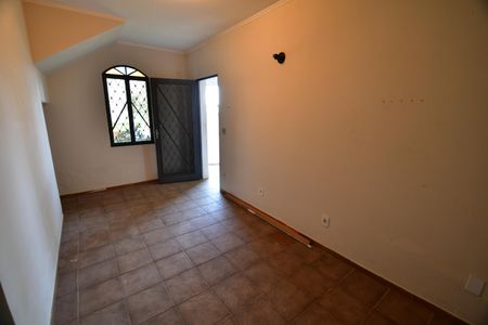 Casa à venda com 325m², 6 quartos e 3 vagasSala