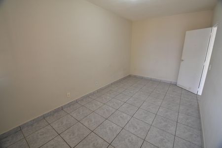 Casa à venda com 325m², 6 quartos e 3 vagasQuarto 2