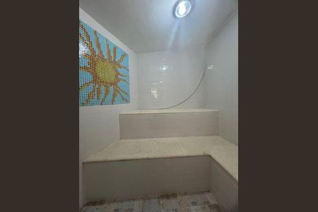 Casa à venda com 3 quartos, 300m² em Matapaca, Niterói