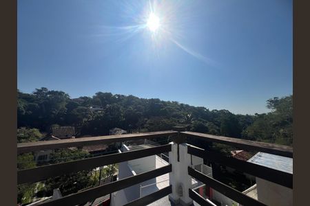 Casa à venda com 3 quartos, 300m² em Matapaca, Niterói