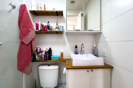 Apartamento à venda com 35m², 2 quartos e sem vaga Apartamento à venda com 35m², 2 quartos e sem vagaBanheiro