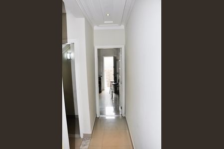 Casa para alugar com 170m², 4 quartos e 2 vagasCorredor
