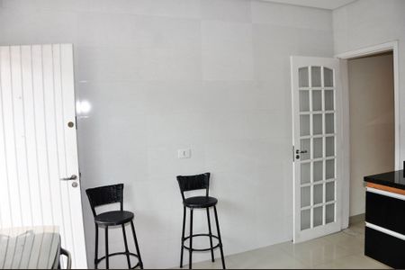 Casa para alugar com 170m², 4 quartos e 2 vagasCozinha